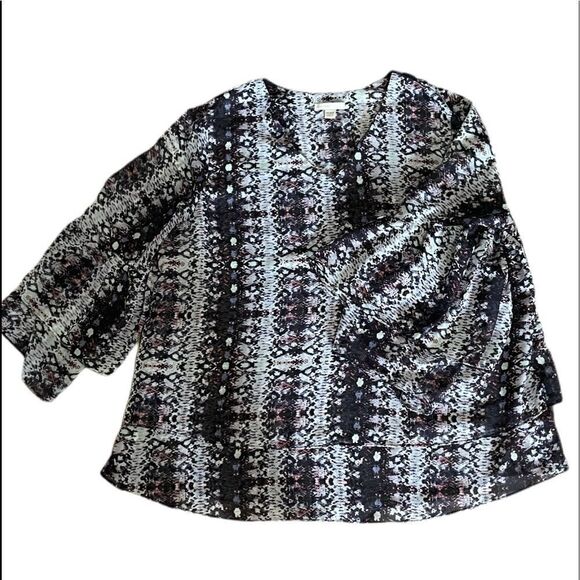 Cato Multi Layered Form Flattering Style Too​​​ - Picture 7 of 11